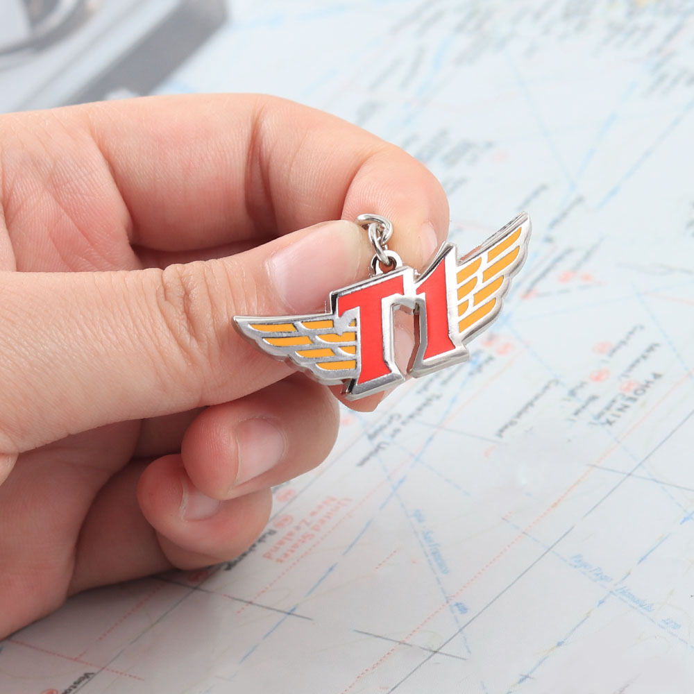 T1 Team Logo Metal Keychain En - Esports Gaming Logos 评论和价格
